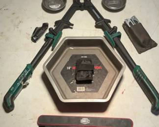 Bolt Cutters And Magnetic Accessories 
