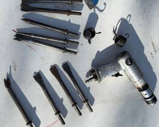 Air chisel With Bits