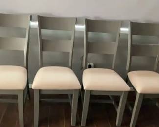 4 Kitchen Chairs