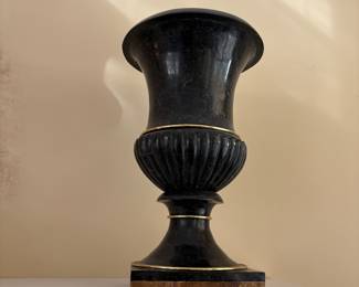 Marble urn