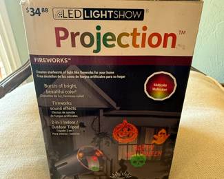 Gemmy LED LightShow Projection Fireworks Halloween projector.
It creates starbursts of light like fireworks for a home.
It features bright, energy-efficient LED