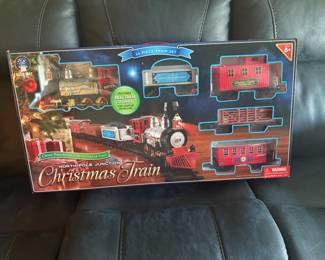 Blue Hat Toy Company North Pole Junction Christmas Train Set.