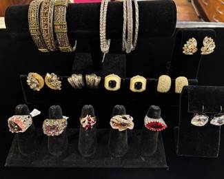 New costume jewelry consignment, some designers