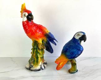 Lot 9272 Large Italian Majolica Bird Figurines  Macaw Parrots  Ceramiche Boxer