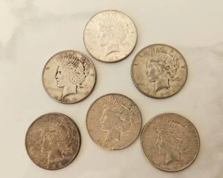 Lot 9494 Antique 1920s Peace Dollar Coins