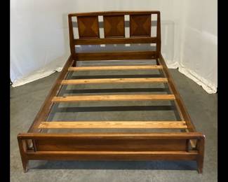 Lot 9540 Vintage White Furniture Co. Full Size Bed Frame