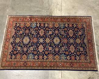 Lot 9338 Wool Area Rug  4ft 9in x 7ft 8in