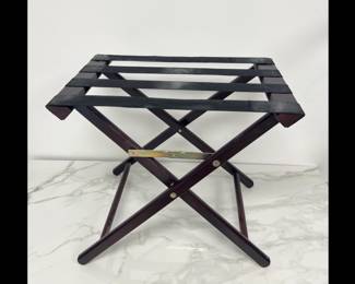 Lot 9514 Wooden Luggage Rack