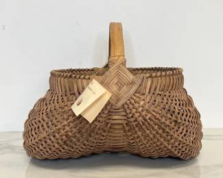 Lot 9767 Wilsons Handmade Egg Basket