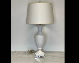 Lot 9771 Ceramic White Table Lamp