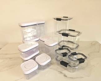 Lot 9738 Oxo Pop  Rubbermaid Food Storage Containers