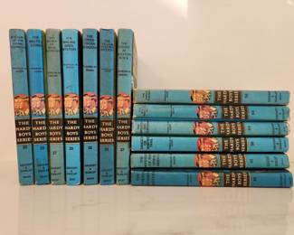 Lot 9476 Vintage The Hardy Boys Books