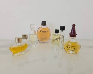 Lot 9316 Calvin Klein  More Mini Perfumes