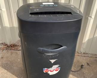 Royal Crosscut Shredder 