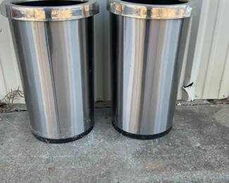 Metal Trash Bin Duo 