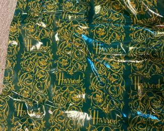 Harrod’s shopping bag