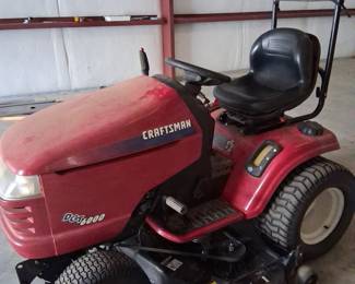 Craftsman lawnmower with accessories