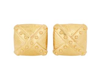 13
Elizabeth Locke: A Pair of 18K Gold Earrings
Featuring an 'x' accented by gold granulations, signed with maker's mark
2 pieces

Measures: 3/4 x 3/4 in.
16.4 grams gross
Estimate: $1,200 - $1,800