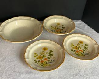 Mikasa Garden Club Fresh Floral Japan