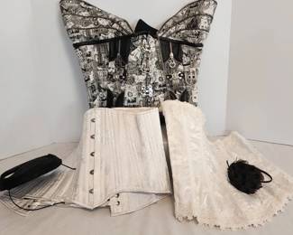 Corsettes Head Pieces