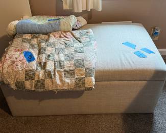 Nice ottoman that lid lifts to raised table