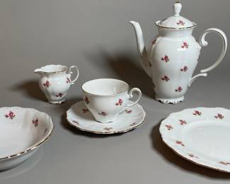 Seltmann (Bavaria) Theresia Porcelain Teawares (6)