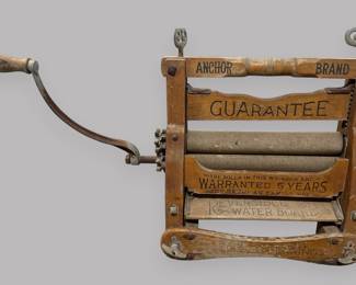 Antique Lovell Manufacturing Co. (Erie, Pennsylvania) Laundry Press