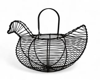 Hen-Form Wire Basket