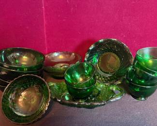 Emerald Green Serving Pieces Just In Time For Christmas 