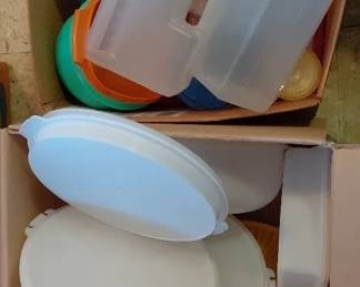 Food Storage and Tupperware Containers Mystery Lot