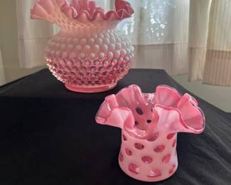  01 2 Stunning Pieces Of Fenton Cranberry Glassware