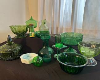 Vtg. Green Glass So Refreshing  Tranquil