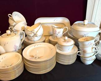 Rosenthal SelbGermany Helena Pattern China Set