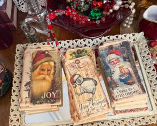 Pretty Christmas tags and pretty art to be used in various decor in your home