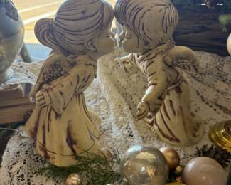 Vintage kissing figurines