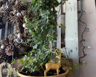 vinage bowl, deer figurine