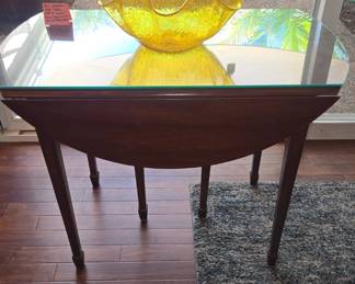 Another beautiful antique extendable table with glass & 4 leaves