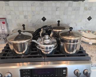 Pots & pans 