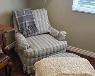 Ethan Allen armchair 