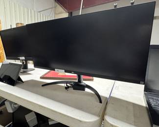 LG 34" ultra wide screen in like new condition