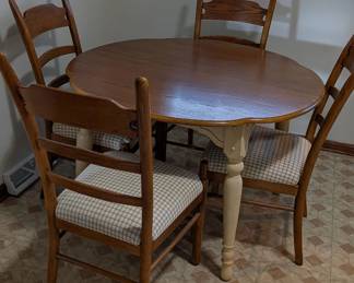 Oak Dining Set with four chairs and extension leaf