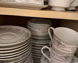 Japanese fine porcelain 