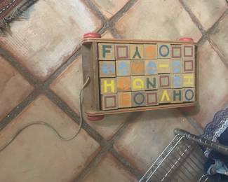 Child's Wooden Block Pull cart w/ wooden blocks