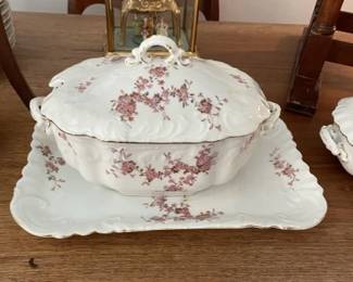 Very old pattern china soup tureen (w/out spoon) and serving tray.