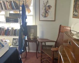 Room view - Old chair, table