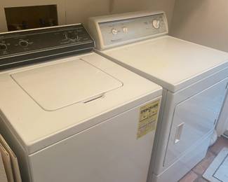 Amana Washer and Dryer.  Very clean.  Both work well.