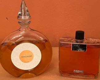 Large bottles for display - Factice