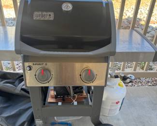 Grill and cover like new