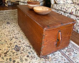 19th-Century Whaler’s Sea Chest
Authentic hand-cut dovetails, original forged strap hinges, and interior till compartment.
Solid pine with warm antique patina.
A true maritime piece — excellent as a coffee table or storage chest.