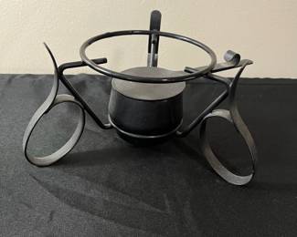 C49 - $60. Vintage MCM Fondue Pot Complete Set. Like New Condition. Dusty from storage.